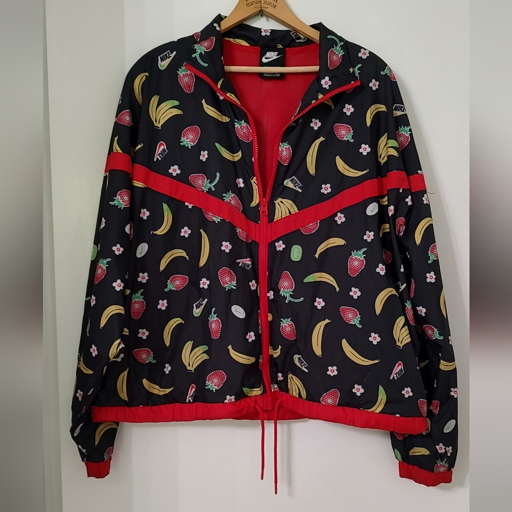 Nike Banana Strawberry Women's Jacket/Windbreaker